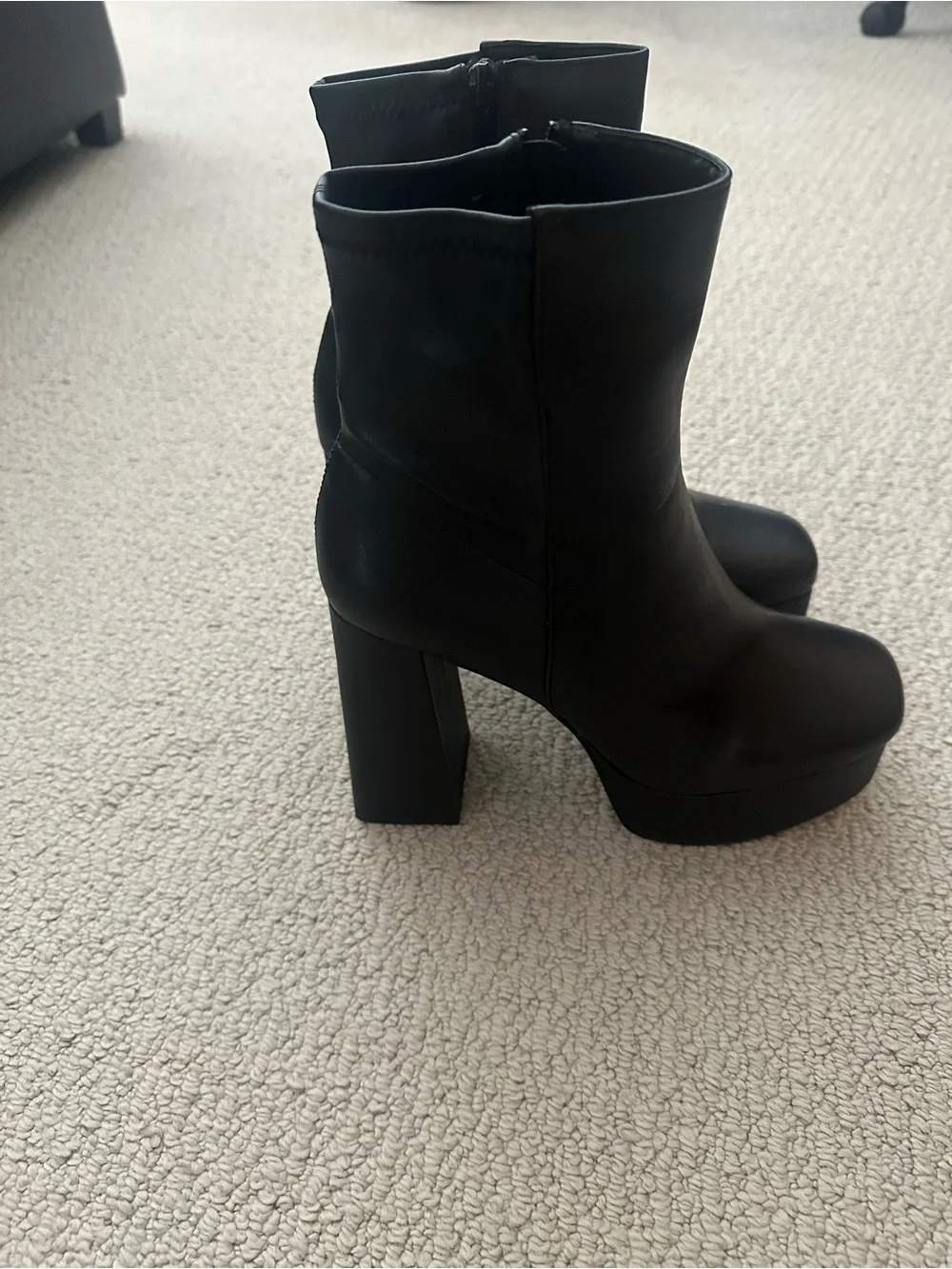 Aldo Black Platform Ankle Boots - Sleek Women's Fashion Boot